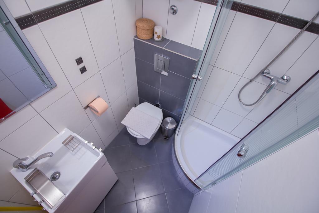 Apartments Petrinic Crnogaj باشْكا المظهر الخارجي الصورة